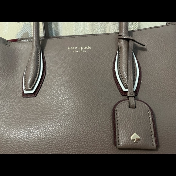 Final Price 🔥 Kate Spade, brown, with some burgundy in color. Perfect for Fall - Picture 13 of 15